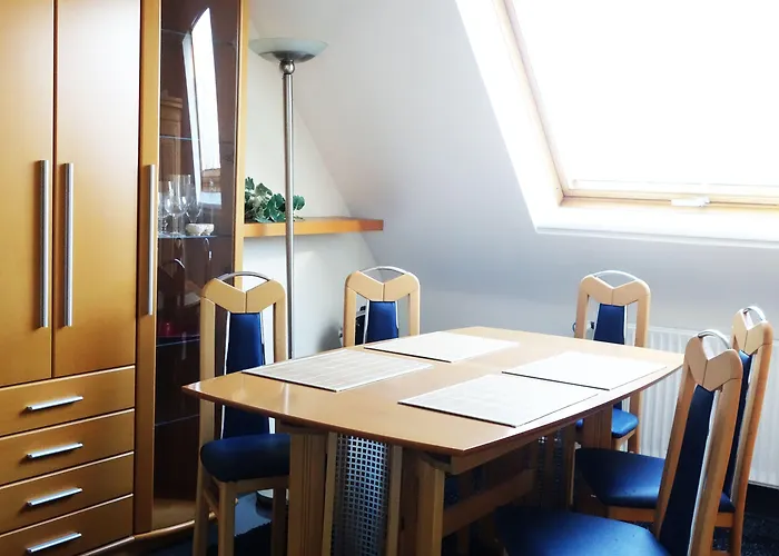 Messe Flughafen Bed & Breakfast 3*